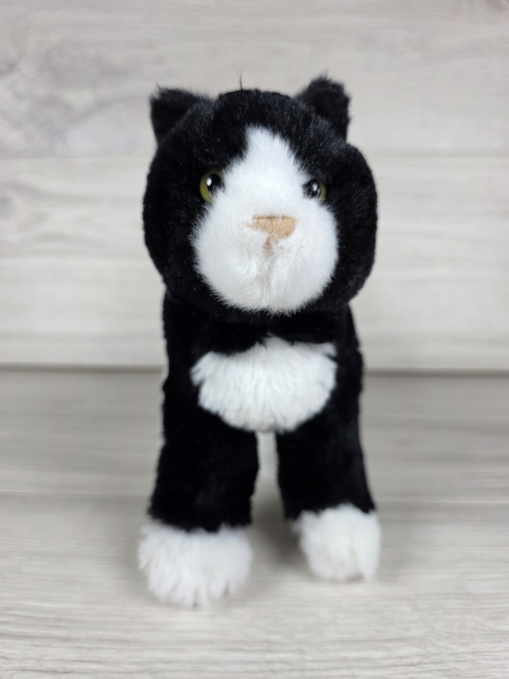 Socks the Cat Plush by Douglas White House Historical Assoc. Tuxedo Kitty SU35